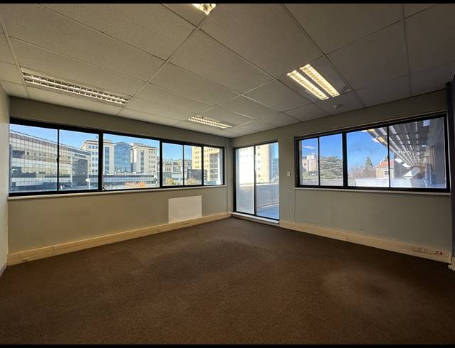 418M² OFFICE TO LET IN SANDTON CENTRAL